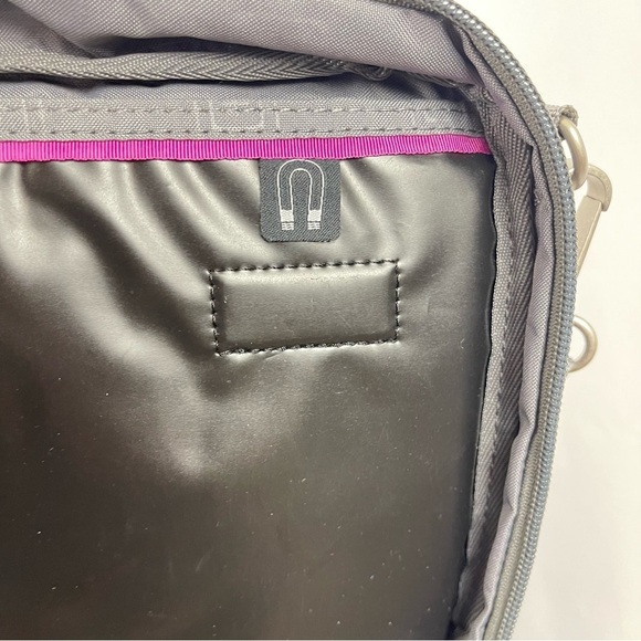 5.11 Tactical Crossbody Range Purse High Performing Bag Adjustable Strap Hunting - Picture 7 of 8